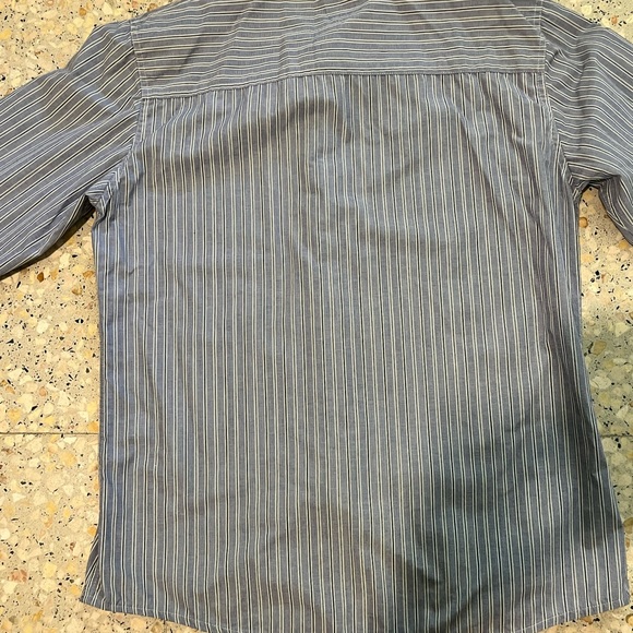 Classic and Stylish The Perfect Match: Sovereign Code Men's Vast N Buttons Shirt - Picture 10 of 16